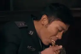 瘸腿哥哥去看刘五四，嫂子给他包了饺子，这一吃，吃出伤感了视频封面
