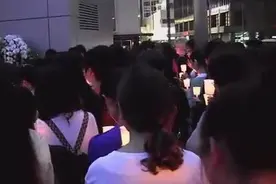 2013.4.1 继续宠爱哥哥张国荣 十年·香港烛光悼念会视频封面