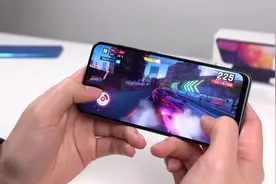 三星 Galaxy A50上手评测，安卓9.0+OneUI+Exynos 9610视频封面