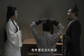 韩信投奔刘邦未得重用含恨离去，萧何夜下追韩信追回了大汉江山视频封面