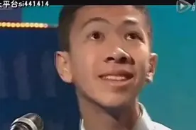 还记得吟诗红遍全国的梁逸峰么？如今一看到他还是不由自主的想笑