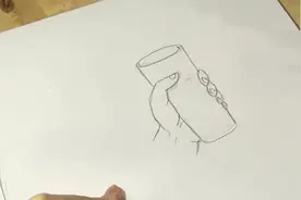 sikana手把手教你绘画技巧：如何画好拿着杯子的手