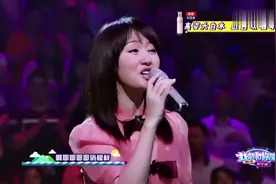 杨钰莹上演不老神话，与粉丝合唱茶山情歌，甜美歌喉让人陶醉视频封面