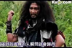 二货劫匪喷毒气，结果把自己坑死了，笑抽！图片