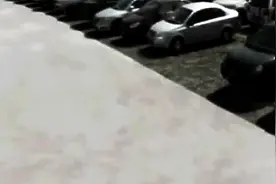 女司机漂移停车，让这些男司机无地自容啊，太给女司机长脸了图片