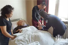 哈尔滨南岗警方启动“暖心行动” 行动不便者在家可办身份证图片