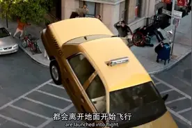 一条街道如果分别变为零重力，十倍重力，十万倍重力的场景！视频封面
