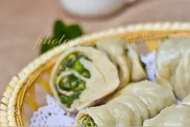 你会做菜蟒吗？这样卷省事儿又方便，不信你看看！图片