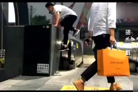 20岁小伙跟地铁赛跑 两分半跑赢地铁却遭质疑.tr视频封面