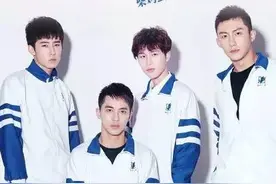 难怪你找不到高颜值的男票，因为他们都被彼此掰弯了图片