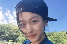 贴满钞票行走在杭州闹市！杭外美女学霸街头实验，结果竟是图片
