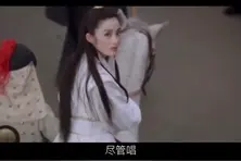 十七岁喜欢的那个人还在身边吗视频封面