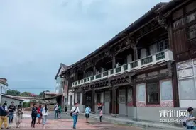 震撼涵江九峰村元宵跳火 金发老外专门从瑞典飞来观看图片