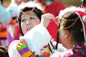 山西32支“哈罗大妈”代表队齐展演图片