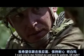 特战小队对付恐怖分子狙击手完美办法就是吸引狙击手注意力，隐蔽接近，手刃狙击手视频封面