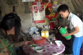 励志微电影钢铁男孩鞠兴浩视频封面