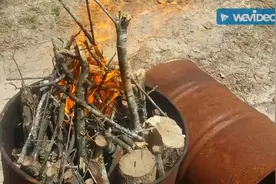 一个油桶就能在家自制木炭，木炭的炭化原理视频封面
