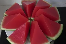 这才是西瓜果冻正确的做法，不用吉利丁粉，香甜q弹，孩子超喜欢视频封面