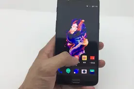 一加5发布会现场抢先体验！一加5到底值不值得买？视频封面