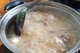 农村乳鸽瘦肉粥美味的做法，非常补做法非常简单，人人可以学会视频封面