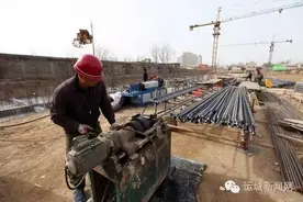 教育市区北郊新建学校——“理想学校”加紧施工 确保今年９月１日投入使用图片