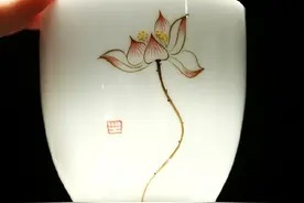 这样精美的茶杯，叫我如何能不爱上中国陶瓷，不是一句漂亮能表达的图片