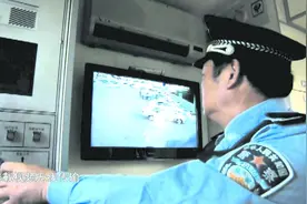 青岛：一句“不长眼”俩小伙动刀 民警追凶终擒贼图片