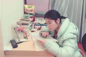 聂娜娜：坚强笑对苦难人生图片