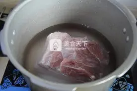 蒜泥白肉图片