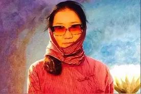 梨花诗人赵丽华这十年：跌了个跟头，捡了个元宝图片
