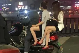 糗图榜：这大爷才是人生赢家啊，快看看图片