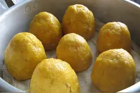 “窝窝头”给狗狗制作的美食图片