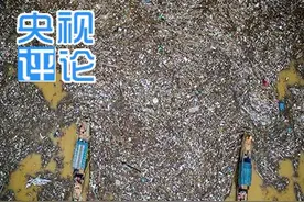 麻烦大了 ！巨型垃圾带又包围水电站！下游只能年年提心吊胆?图片