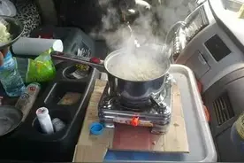 这“毒妇” 差点在车上要了老公的命图片