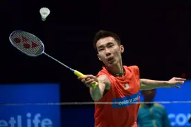 羽毛球——马来西亚公开赛：李宗伟晋级决赛图片