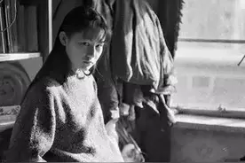 她从王菲手里抢走了窦唯，也用镜头记录下中国摇滚的黄金时代图片