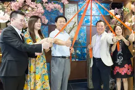 呷哺呷哺勇闯上海滩 “火锅+茶饮”转型轻正餐视频封面