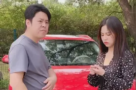  不小心撞到豪车怎么办？老司机教你三招，真是太实用了视频封面