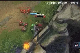 LOL高能逗逼GIF：这预判我服，该去挂个眼科了。图片