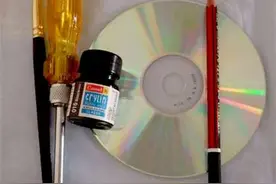 每个人都想知道他把光碟涂黑的用意，看到最后真心觉得想法赞爆了图片
