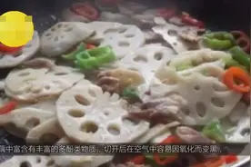 炒菜到底能加水吗？原来我们都做错了，怪不得炒得菜难吃不健康视频封面