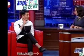 赵又廷向高圆圆求婚太紧张，戒指都拿反了，女神被感动哭了！视频封面