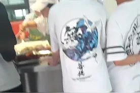 济南技师学院食堂。视频封面