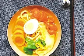 90后妻子每日烹制大餐 美食里藏满“爱情密码”图片