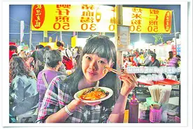 台湾政客又抖笑料:“陆客7人吃一份蚵仔煎”图片