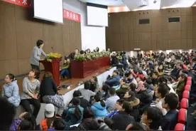 道唐宋雅事 学者一聚未名湖畔图片