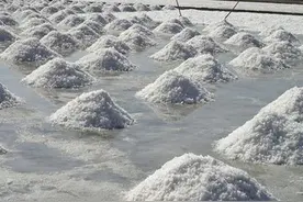 咸咸的海水，淡淡的海冰图片