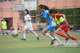 温江一乡镇小学女子足球队拿下全国亚军 却遭遇球员断档图片