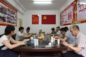 扬州市总工会来镇学习考察职工文化建设图片