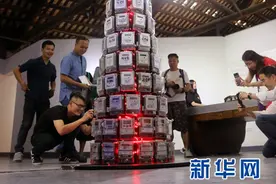 废旧电网设备“摇身一变”成环保艺术展品图片